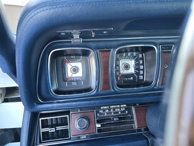 Lincoln Continental Mark III 1971 - Stan idealny! — zdjęcie 28
