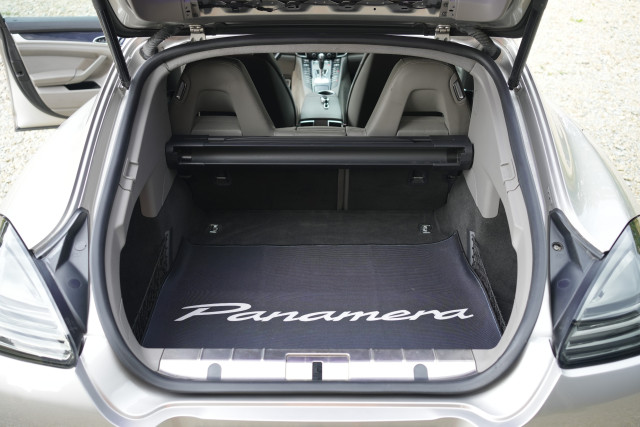 Porsche Panamera 4.8 V8 — zdjęcie 31