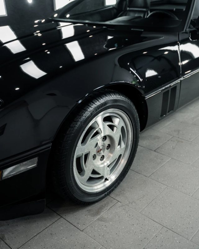 1990 Chevrolet Corvette C4 ZR1 LT5 5.7 V8 -Niski przebieg! — zdjęcie 23